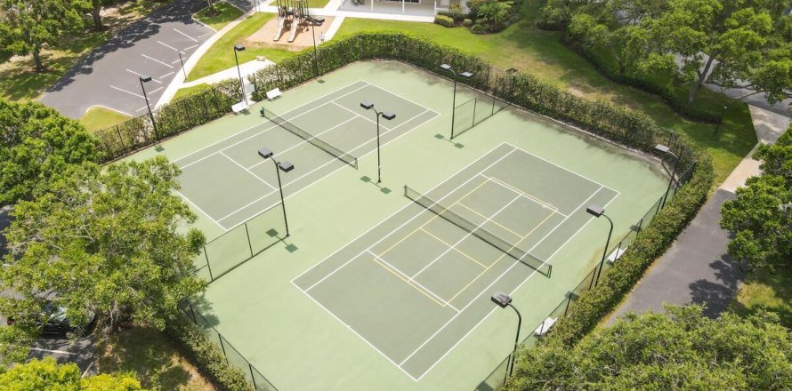House in Jupiter, Florida 3 bedrooms, 278.89 sq.m. № 1210240