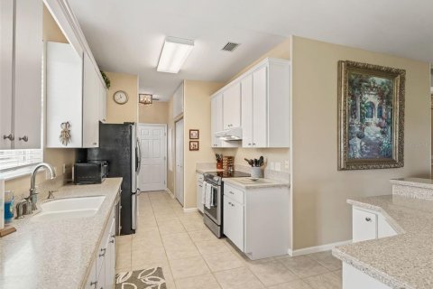 House in Ocala, Florida 3 bedrooms, 137.96 sq.m. № 1858407 - photo 13