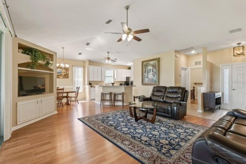House in Ocala, Florida 3 bedrooms, 137.96 sq.m. № 1858407 - photo 8
