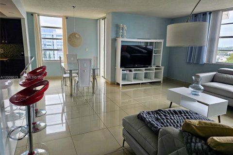 Condo à Miami, Floride, 2 chambres  № 2075019