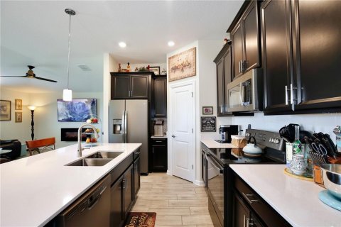 House in Mount Dora, Florida 3 bedrooms, 144.46 sq.m. № 1903694 - photo 7