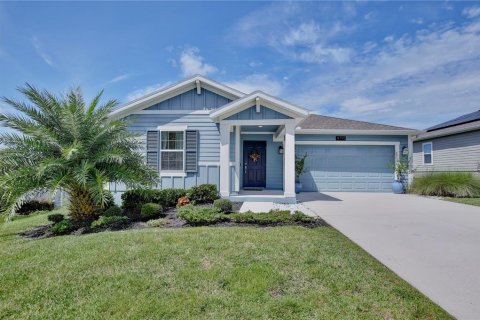 House in Mount Dora, Florida 3 bedrooms, 144.46 sq.m. № 1903694 - photo 2