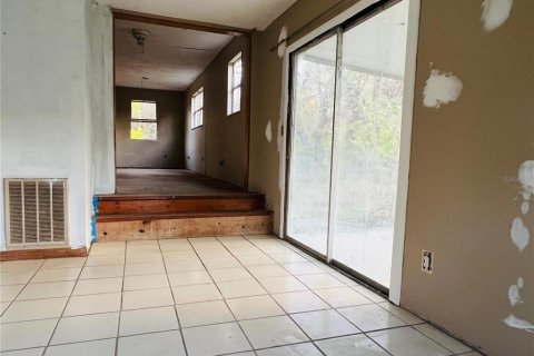 Casa en venta en Umatilla, Florida, 3 dormitorios, 114.46 m2 № 2210196 - foto 14