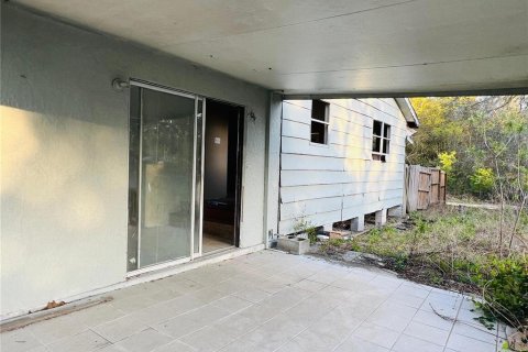 Casa en venta en Umatilla, Florida, 3 dormitorios, 114.46 m2 № 2210196 - foto 12
