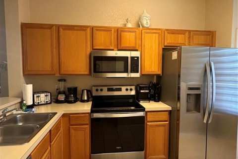Touwnhouse à vendre à Davenport, Floride: 4 chambres, 172.43 m2 № 2128218 - photo 2