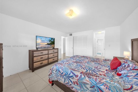 Купить кондоминиум в Майами, Флорида 1 спальня, 88.63м2, № 2049907 - фото 12