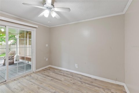 House in Tarpon Springs, Florida 3 bedrooms, 101.45 sq.m. № 1913714 - photo 6