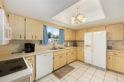 House in Ocala, Florida 3 bedrooms, 141.95 sq.m. № 1853476 - photo 13