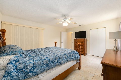 House in Ocala, Florida 3 bedrooms, 141.95 sq.m. № 1853476 - photo 24