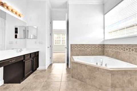 Casa en alquiler en Four Corners, Florida, 4 dormitorios, 257.9 m2 № 1842135 - foto 10