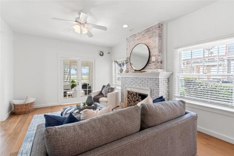 House in Tampa, Florida 6 bedrooms, 374.4 sq.m. № 1732614 - photo 11