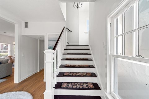 House in Tampa, Florida 6 bedrooms, 374.4 sq.m. № 1732614 - photo 29