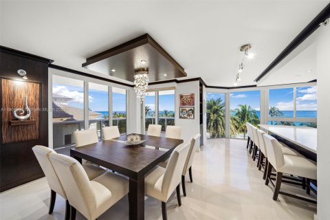 Condo in Miami Beach, Florida, 2 bedrooms  № 1955236 - photo 3