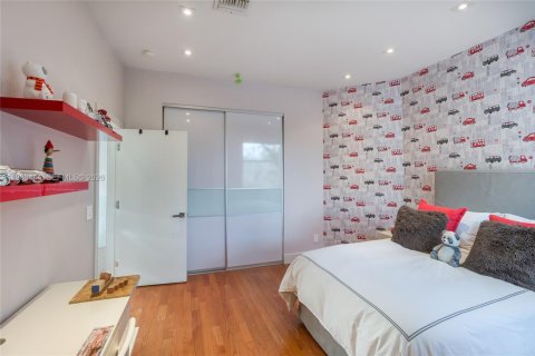 Снять в аренду виллу или дом в Майами, Флорида 5 спален, 314.47м2, № 2050094 - фото 28