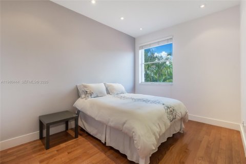 Снять в аренду виллу или дом в Майами, Флорида 5 спален, 314.47м2, № 2050094 - фото 29