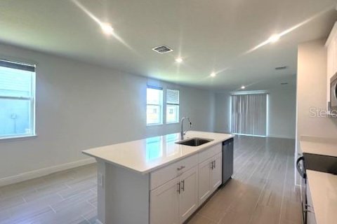 Casa en alquiler en Daytona Beach, Florida, 4 dormitorios, 156.73 m2 № 1894808 - foto 9