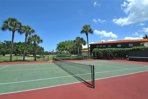 Copropriété à vendre à Longboat Key, Floride: 2 chambres, 120.4 m2 № 2200454 - photo 29