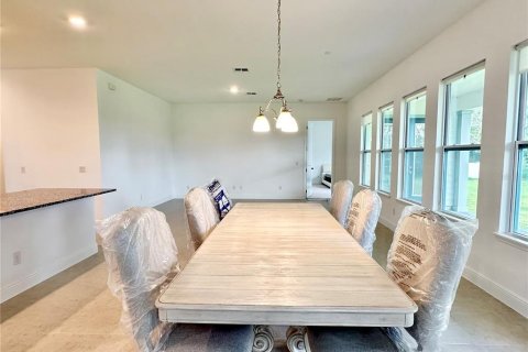 House in Winter Garden, Florida 4 bedrooms, 242.01 sq.m. № 2101694 - photo 17