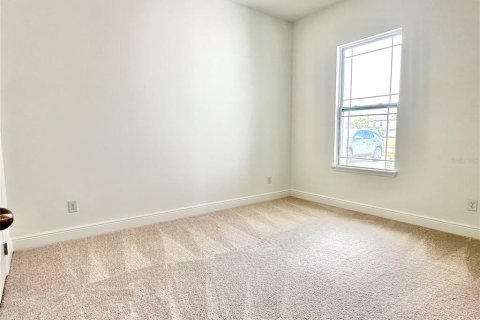 House in Winter Garden, Florida 4 bedrooms, 242.01 sq.m. № 2101694 - photo 29