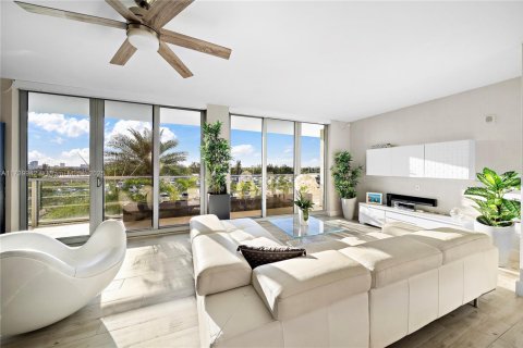 Condominio en venta en Fort Lauderdale, Florida, 2 dormitorios, 165.64 m2 № 1728860 - foto 11