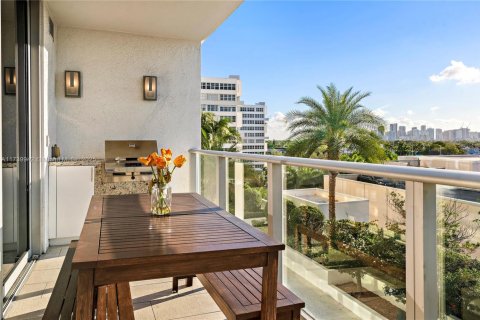 Condominio en venta en Fort Lauderdale, Florida, 2 dormitorios, 165.64 m2 № 1728860 - foto 21