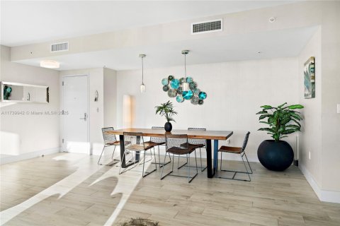 Condominio en venta en Fort Lauderdale, Florida, 2 dormitorios, 165.64 m2 № 1728860 - foto 14