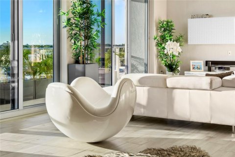 Condominio en venta en Fort Lauderdale, Florida, 2 dormitorios, 165.64 m2 № 1728860 - foto 9