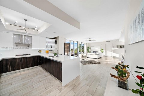 Condominio en venta en Fort Lauderdale, Florida, 2 dormitorios, 165.64 m2 № 1728860 - foto 1