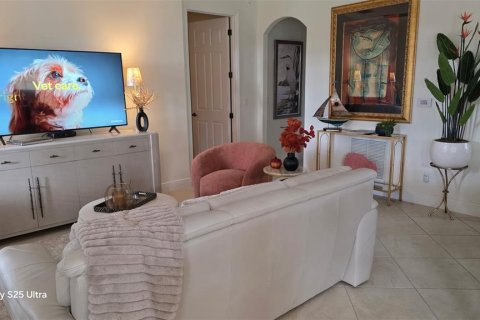 Condominio en venta en Fort Myers, Florida, 2 dormitorios, 106.37 m2 № 2310810 - foto 14