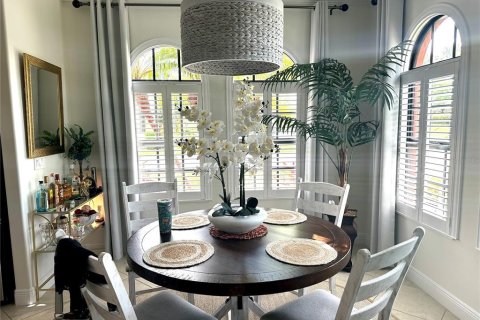 Condominio en venta en Fort Myers, Florida, 2 dormitorios, 106.37 m2 № 2310810 - foto 9