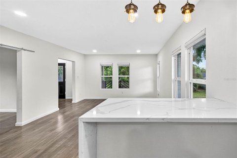 Apartamento en alquiler en Tampa, Florida, 3 dormitorios, 100.61 m2 № 2118352 - foto 12