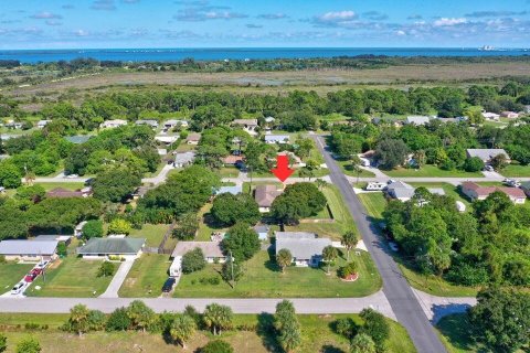 Casa en venta en Fort Pierce, Florida, 3 dormitorios, 163.88 m2 № 952204 - foto 1