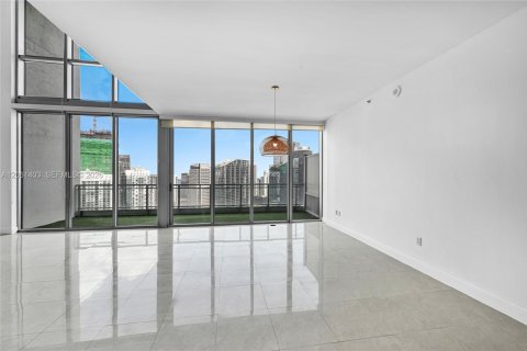 Condo in Miami, Florida, 3 bedrooms  № 2339836 - photo 8
