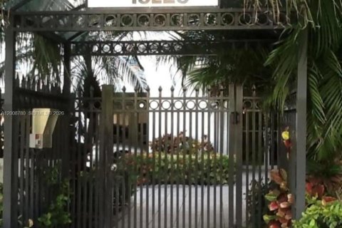 Condo in Sunny Isles Beach, Florida, 1 bedroom  № 2191417 - photo 23