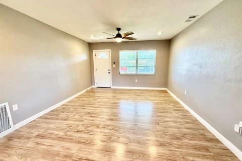 Villa ou maison à louer à Clearwater, Floride: 3 chambres, 116.59 m2 № 2431195 - photo 6