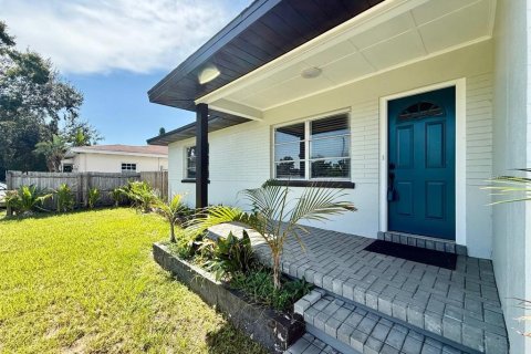 Villa ou maison à louer à Clearwater, Floride: 3 chambres, 116.59 m2 № 2431195 - photo 3