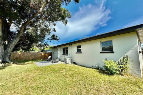 Villa ou maison à louer à Clearwater, Floride: 3 chambres, 116.59 m2 № 2431195 - photo 27