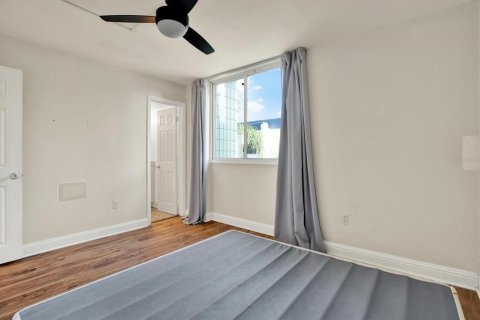 Condo in Tampa, Florida, 1 bedroom  № 1582309 - photo 16