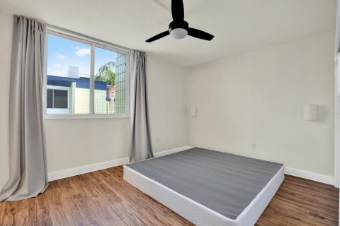 Condo in Tampa, Florida, 1 bedroom  № 1582309 - photo 15