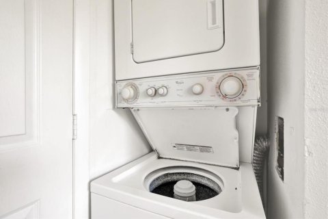 Condo in Tampa, Florida, 1 bedroom  № 1582309 - photo 19