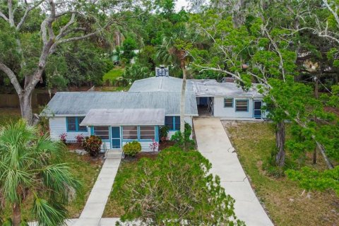 House in Sarasota, Florida 4 bedrooms, 179.3 sq.m. № 1858443 - photo 2