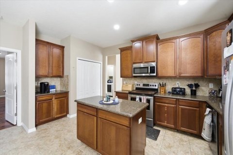 Villa ou maison à vendre à New Port Richey, Floride: 4 chambres, 182.83 m2 № 2214858 - photo 16