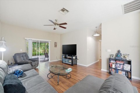 Villa ou maison à vendre à New Port Richey, Floride: 4 chambres, 182.83 m2 № 2214858 - photo 8
