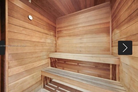 Townhouse in Highland Beach, Florida 2 bedrooms, 118.45 sq.m. № 2026817 - photo 28