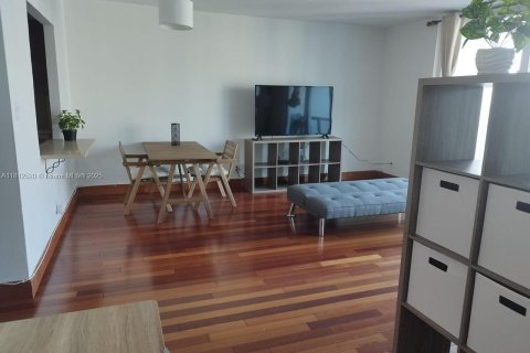 Copropriété à louer à Miami Beach, Floride: 51.1 m2 № 1759002 - photo 15