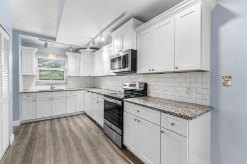 Copropriété à louer à Hobe Sound, Floride: 2 chambres, 108.05 m2 № 2188827 - photo 10
