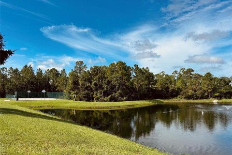 House in Poinciana, Florida 4 bedrooms, 165.09 sq.m. № 2237686 - photo 19