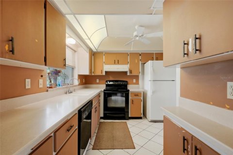House in Nokomis, Florida 2 bedrooms, 139.07 sq.m. № 2236097 - photo 23