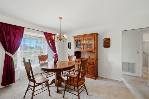 House in Nokomis, Florida 2 bedrooms, 139.07 sq.m. № 2236097 - photo 13