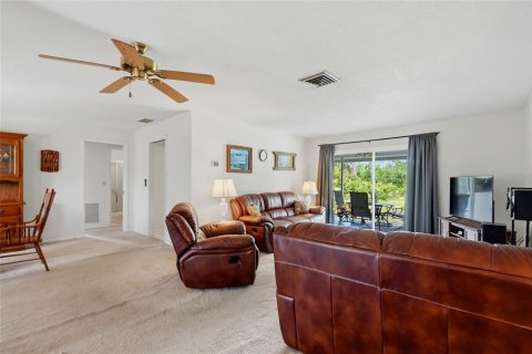 House in Nokomis, Florida 2 bedrooms, 139.07 sq.m. № 2236097 - photo 10